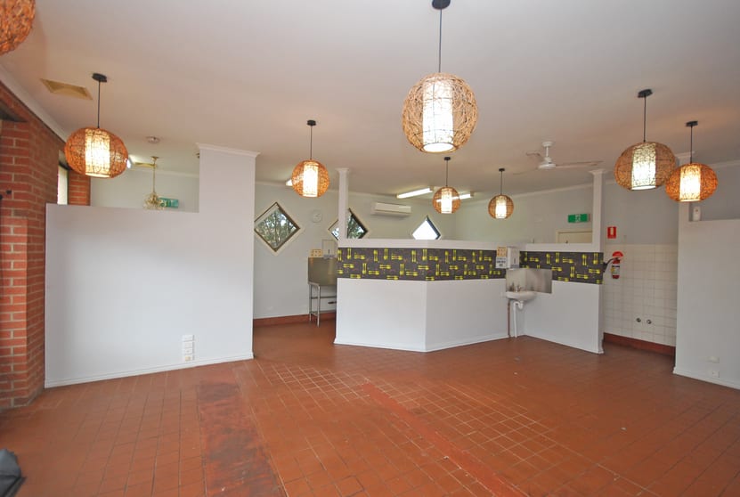 Click to view all images 513 Main Road Golden Point VIC 3350 - Image 2