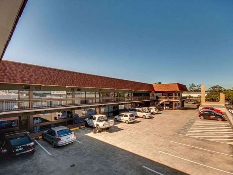 Click to view all images 17 & 18/8 Dennis Road Springwood QLD 4127 - Image 1