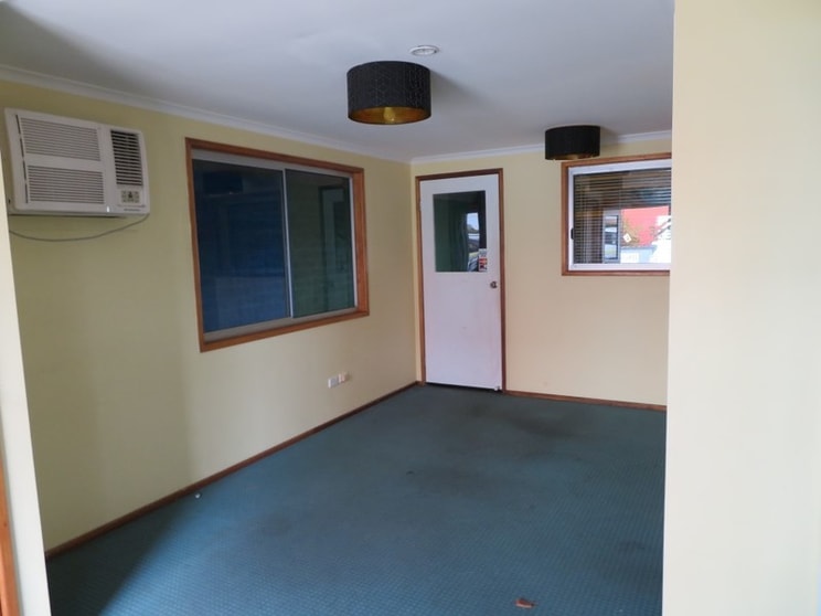 Click to view all images 2/2 Fursden Street Glenella QLD 4740 - Image 3