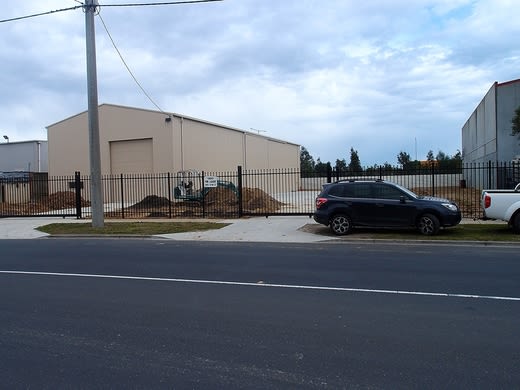 Click to view all images 35 Frankston Gardens Drive Carrum Downs VIC 3201 - Image 2