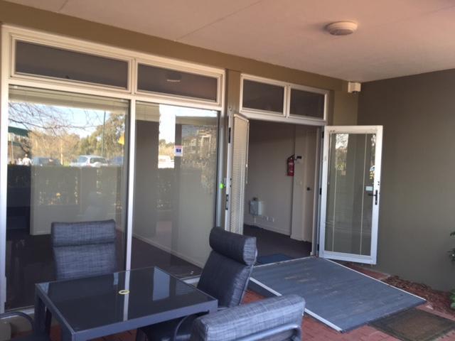 Click to view all images 61a/61a Strayleaf Crescent Gungahlin ACT 2912 - Image 2