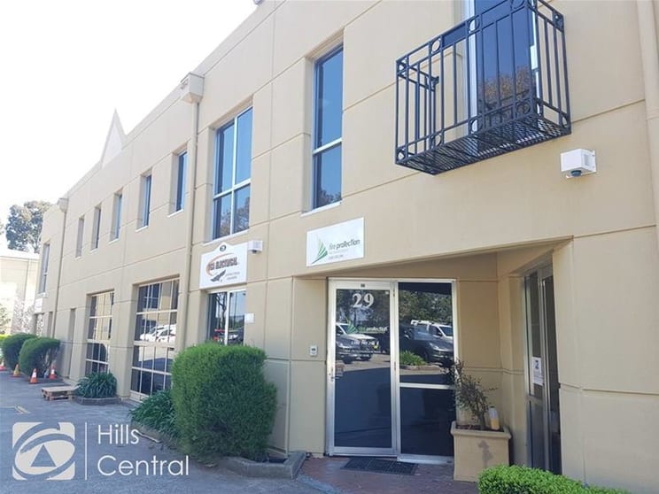 Click to view all images 29/10 Gladstone Road Castle Hill NSW 2154 - Image 1