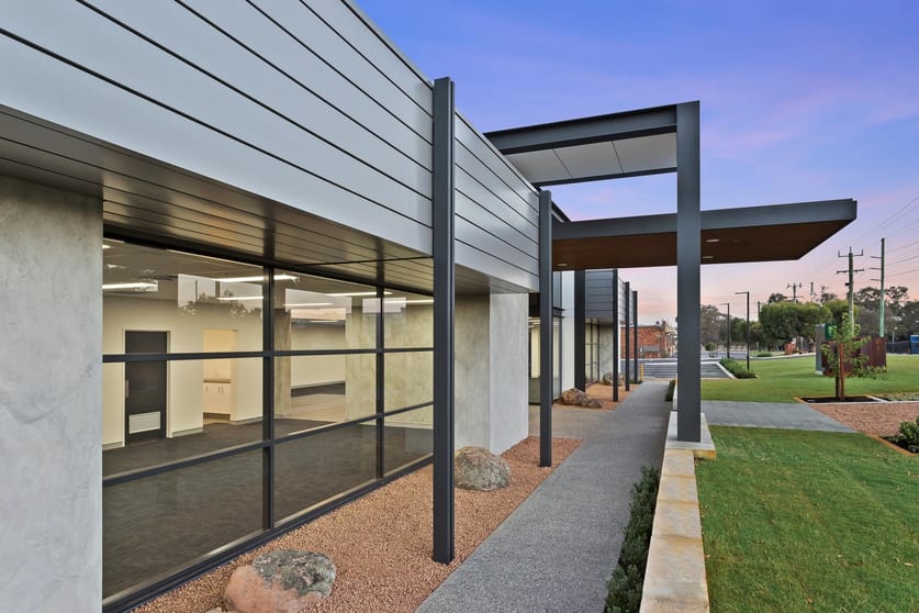 Click to view all images 118 Dowd Street Welshpool WA 6106 - Image 2