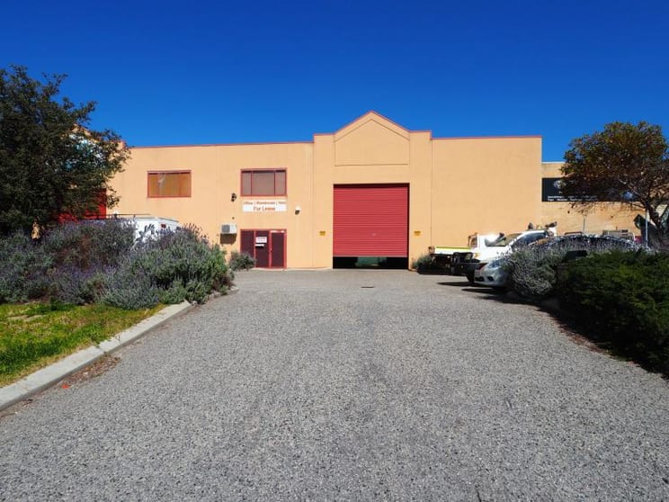 Click to view all images 2/8 Rowe Street Malaga WA 6090 - Image 1