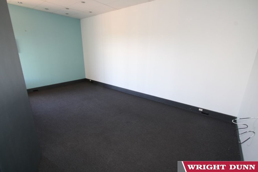 Click to view all images 194 Gladstone Street Fyshwick ACT 2609 - Image 3