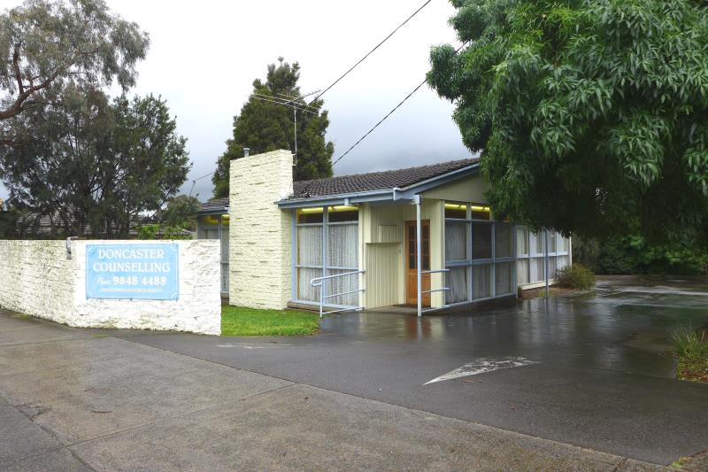 Click to view all images 813 Doncaster Road Doncaster VIC 3108 - Image 1