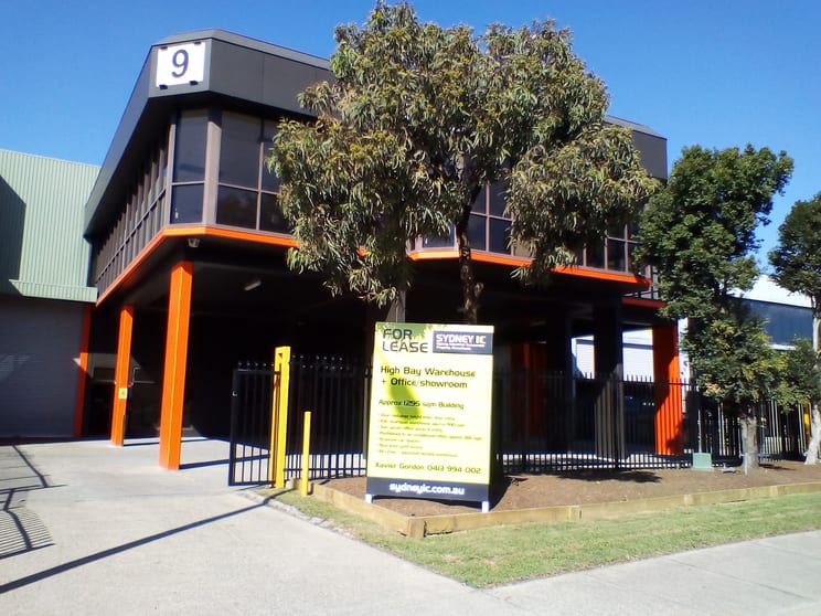 Click to view all images 9 Burrows Rd South St Peters NSW 2044 - Image 1