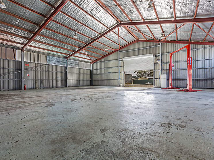 Click to view all images 1-3 Kendall Avenue North Queanbeyan NSW 2620 - Image 2