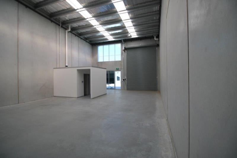Click to view all images Unit 15/73 Assembly Drive Dandenong VIC 3175 - Image 2