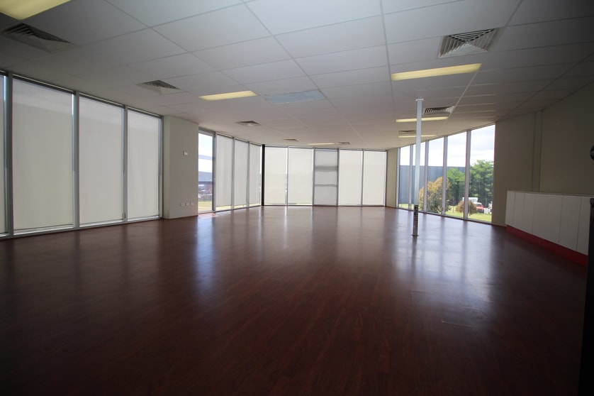 Click to view all images 103 Frankston Gardens Drive Carrum Downs VIC 3201 - Image 3