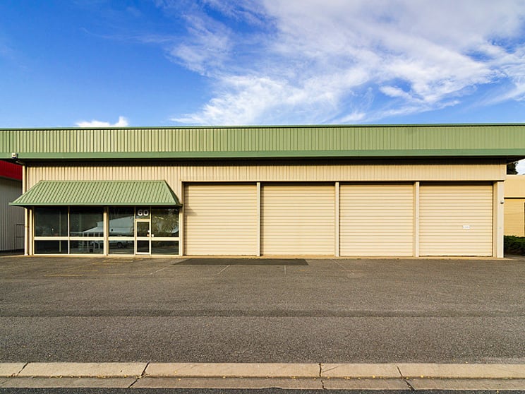 Click to view all images Unit 2/60 Oborn Road Mount Barker SA 5251 - Image 2