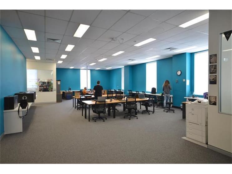 Click to view all images Unit 3,1st/796 Hunter Street Newcastle West NSW 2302 - Image 3