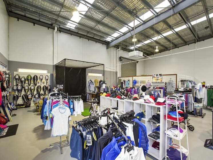 Click to view all images 2/1002 Nepean Highway Mornington VIC 3931 - Image 3