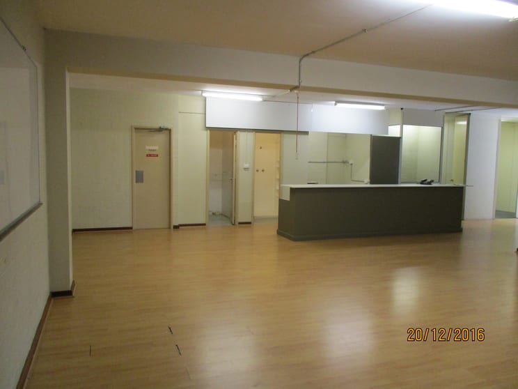 Click to view all images 2&2A, 5 Hayden Court Myaree WA 6154 - Image 3