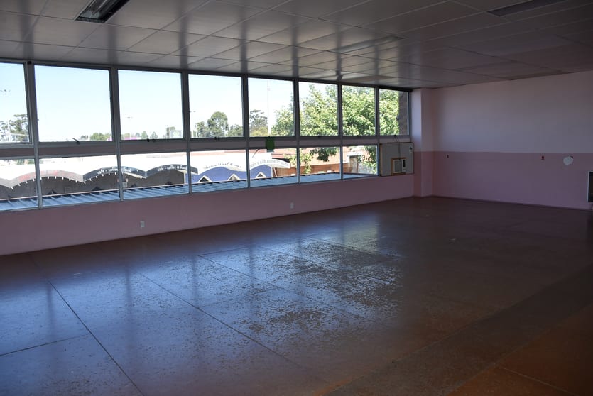 Click to view all images 8-10, 1st Flr Kirk Street Moe VIC 3825 - Image 3