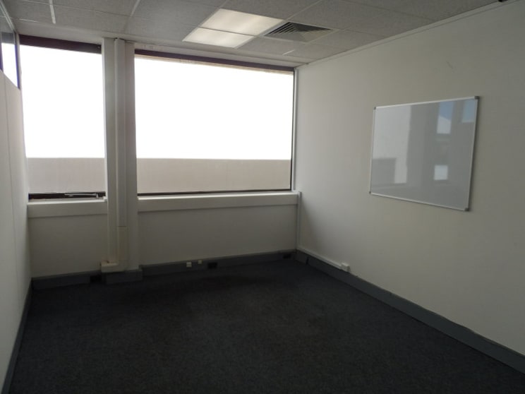 Click to view all images 1/4/3 Norfolk St Fremantle WA 6160 - Image 2
