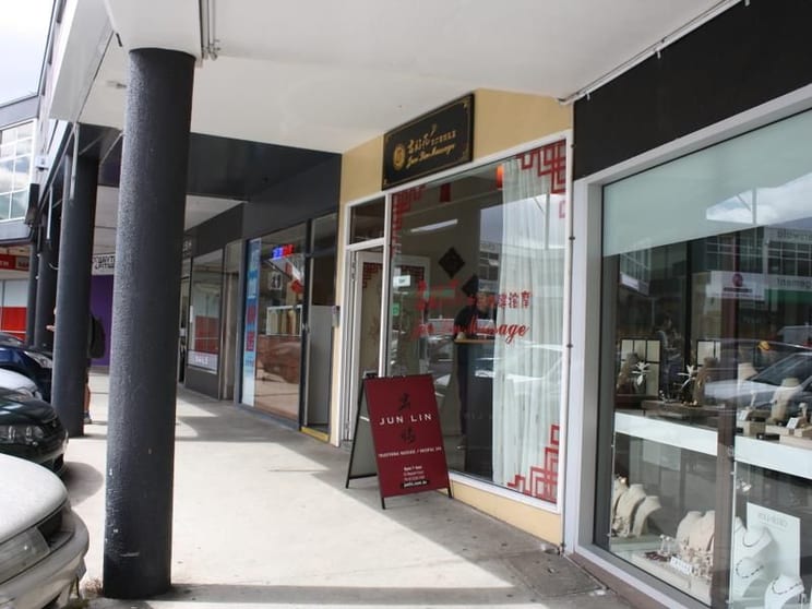 Click to view all images 23 Magnet Court Sandy Bay TAS 7005 - Image 3