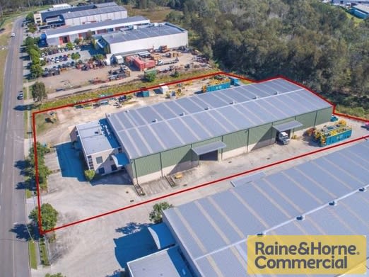 Click to view all images 75 & 81 Wolston Road Sumner QLD 4074 - Image 3