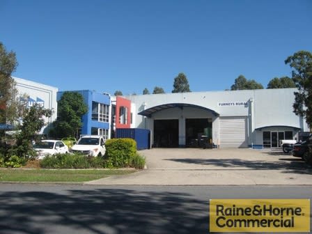 Click to view all images 15 Fulcrum Street Richlands QLD 4077 - Image 1