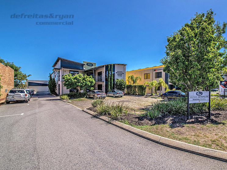 Click to view all images 9 Aldous Place Booragoon WA 6154 - Image 1