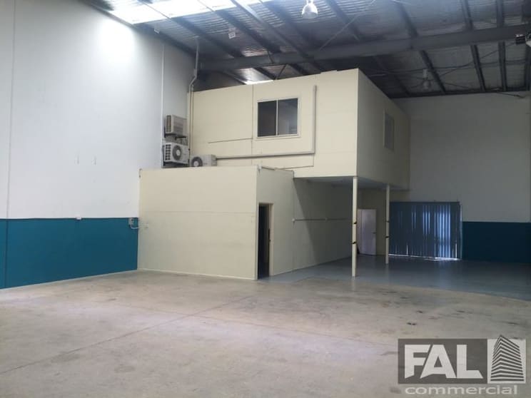 Click to view all images Unit 8/17 Tile Street Wacol QLD 4076 - Image 3
