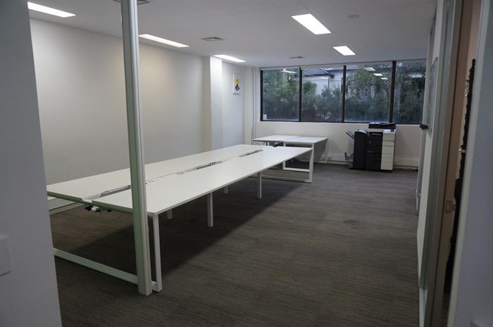 Click to view all images 200 Toorak Road South Yarra VIC 3141 - Image 3
