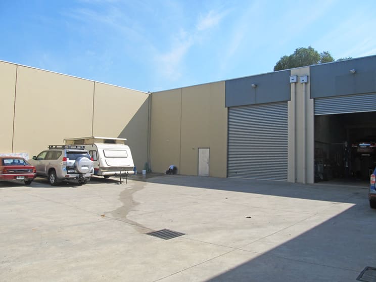 Click to view all images 7/69 Elm Park Drive Hoppers Crossing VIC 3029 - Image 2
