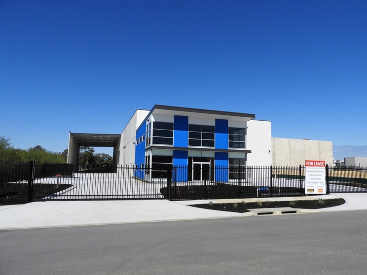Click to view all images 8 Accomplish Way Wangara WA 6065 - Image 3