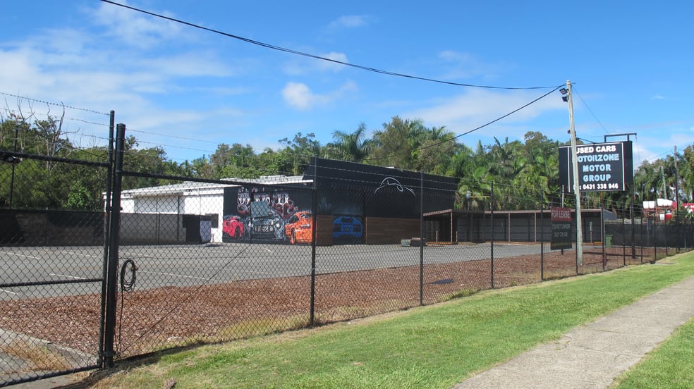 Click to view all images 103 Olsen Avenue Labrador QLD 4215 - Image 1