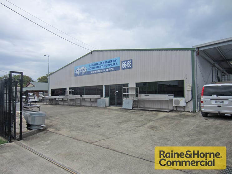 Click to view all images Beach Street Kippa-ring QLD 4021 - Image 1