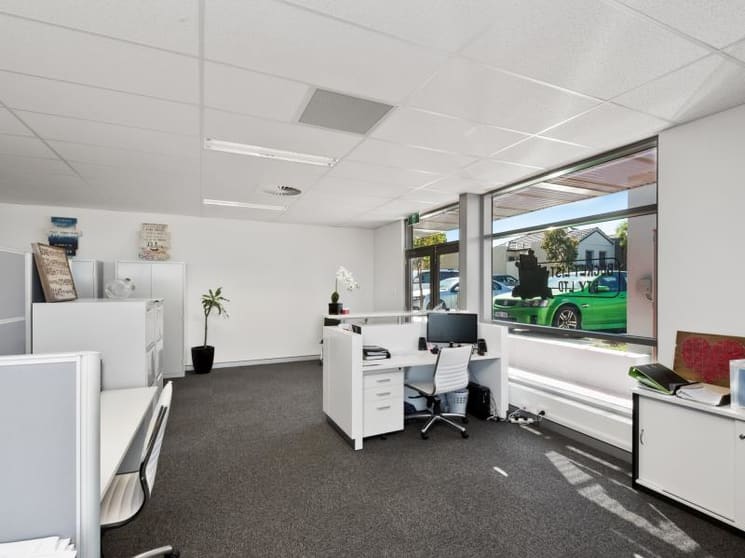 Click to view all images 8/13 Hobsons Gate Currambine WA 6028 - Image 2