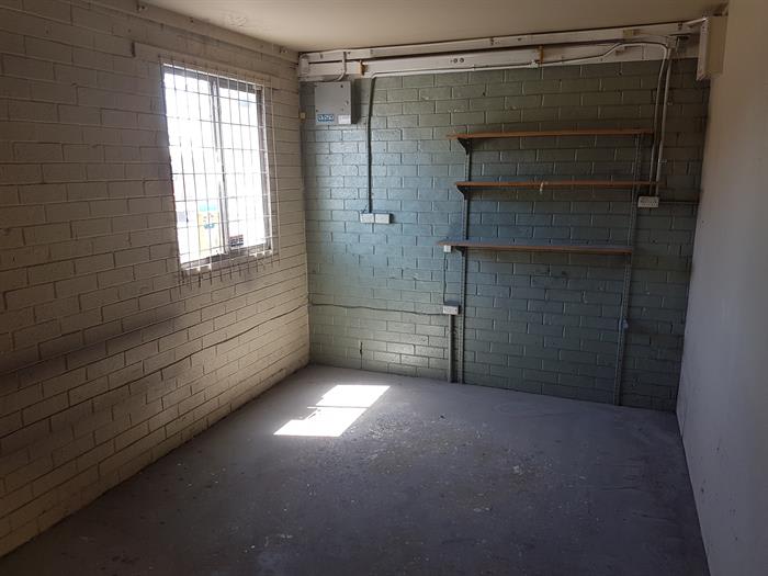 Click to view all images Unit 3, 13 Malcolm Maddington WA 6109 - Image 2