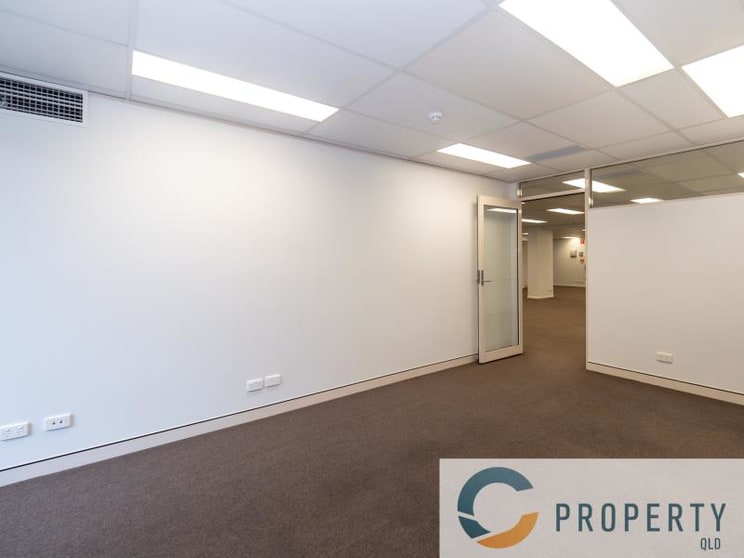 Click to view all images 11 Cordelia Street South Brisbane QLD 4101 - Image 3