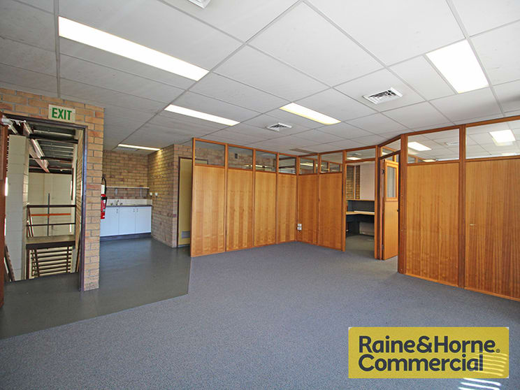 Click to view all images Geebung QLD 4034 - Image 3