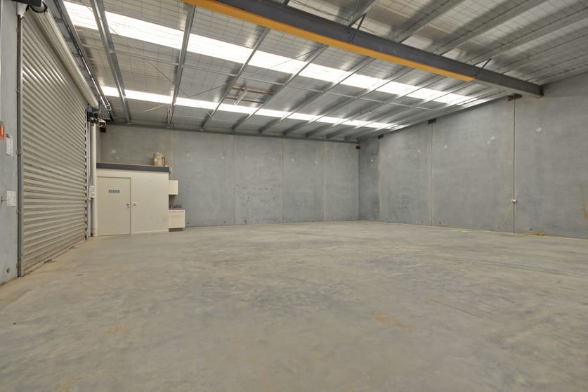 Click to view all images Showroom 2/29-31 Eastern Road Traralgon VIC 3844 - Image 2
