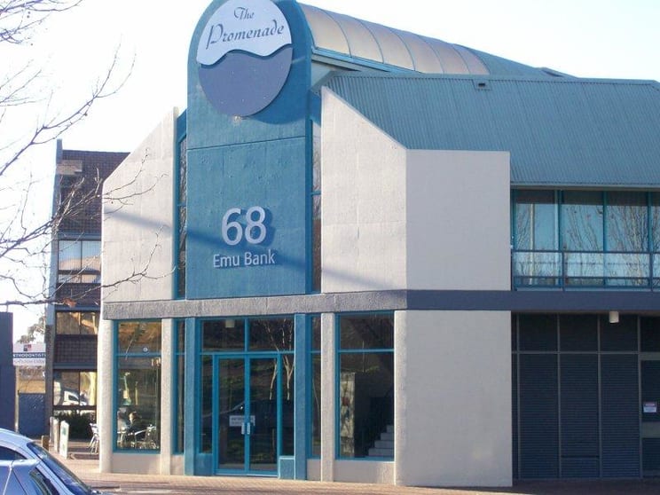 Click to view all images 68 Emu Bank Belconnen ACT 2617 - Image 1