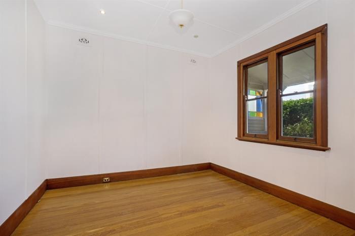 Click to view all images 196 Brunker Road Adamstown NSW 2289 - Image 3