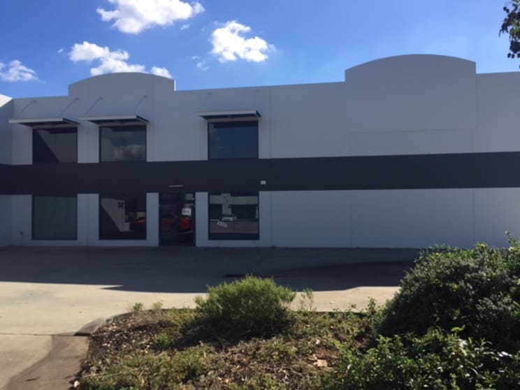 Click to view all images 36 Pilbara Street Welshpool WA 6106 - Image 1