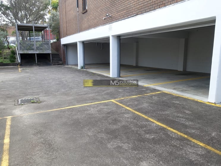 Click to view all images Basement / Garage/48 Garema Circuit Kingsgrove NSW 2208 - Image 3