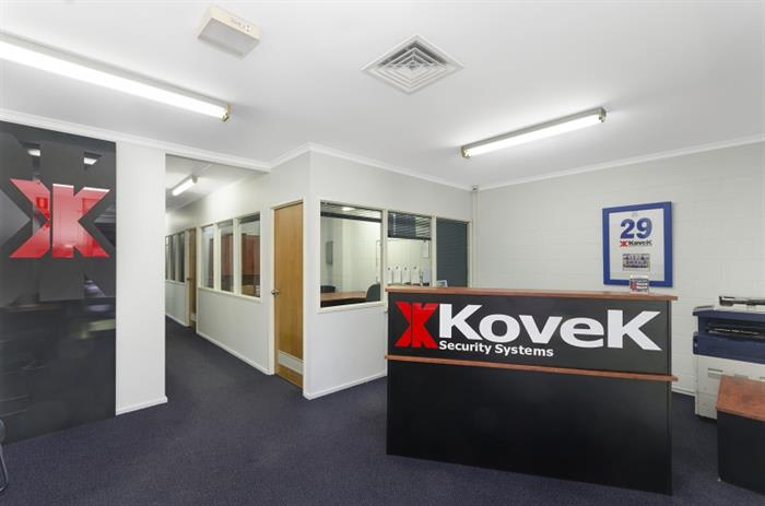 Click to view all images 16 Somer Street Hyde Park QLD 4812 - Image 2