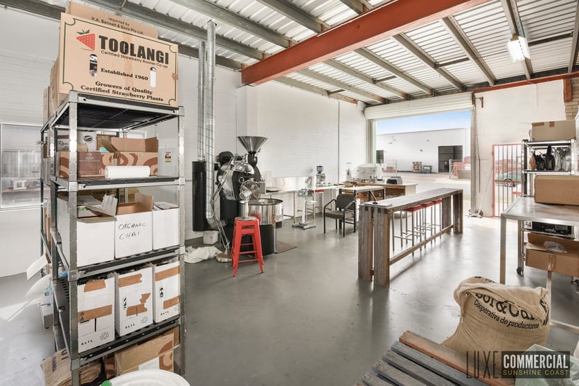 Click to view all images 4 Commerce Avenue Warana QLD 4575 - Image 3
