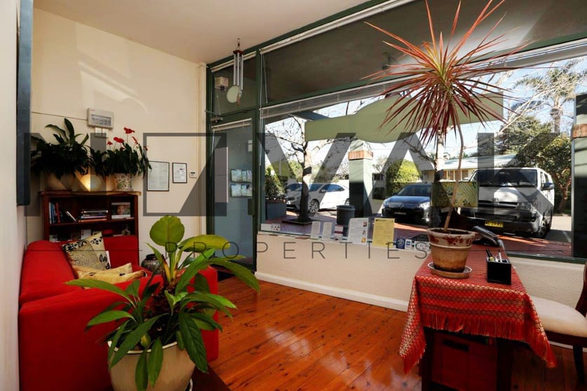 Click to view all images 2/35 Adams Street Curl Curl NSW 2096 - Image 3