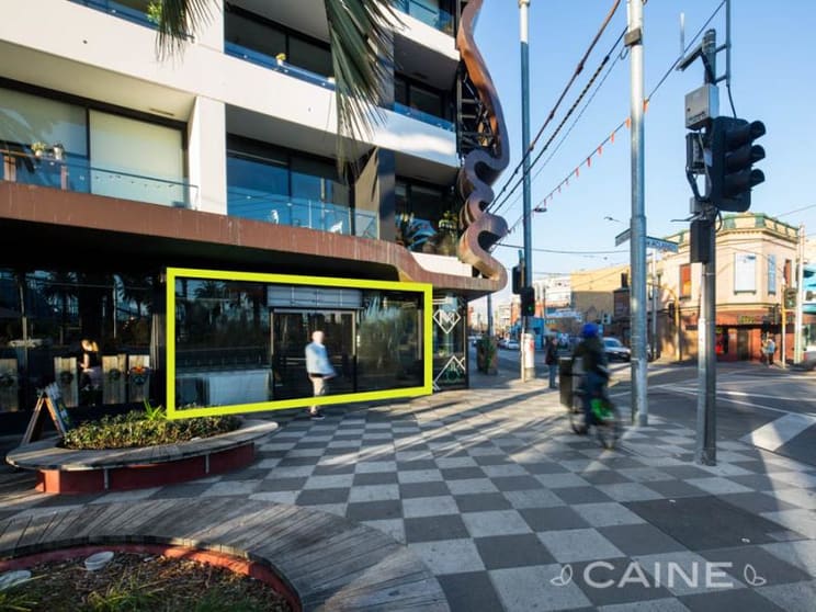Click to view all images 70A Acland Street St Kilda VIC 3182 - Image 3