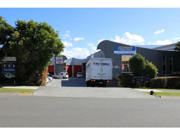 Click to view all images 4/27-29 Dover Drive Burleigh Heads QLD 4220 - Image 1