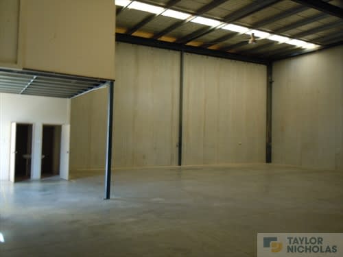 Click to view all images 6/4 Whitehead Court Glendenning NSW 2761 - Image 3