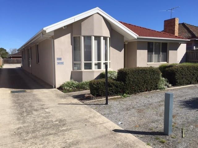 Click to view all images 20 Eleanor Street Footscray VIC 3011 - Image 1