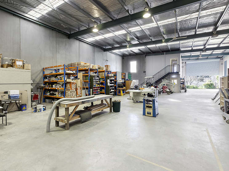 Click to view all images 14 Stirling Crescent Surrey Hills VIC 3127 - Image 3