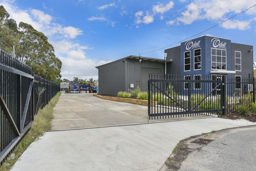 Click to view all images 1 Oliver Street Bellevue WA 6056 - Image 1