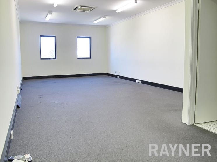 Click to view all images 10/117 Brisbane Street Perth WA 6000 - Image 3