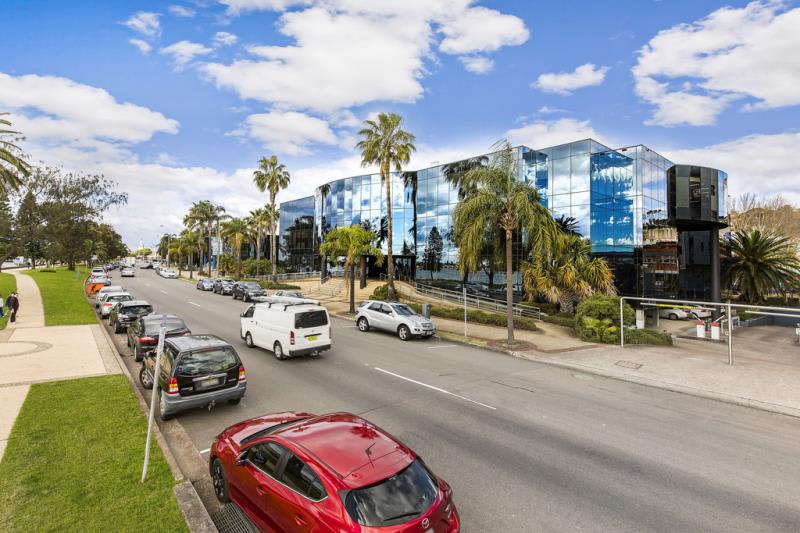 Click to view all images Level 4 Suite 402/251 Wharf Road Newcastle NSW 2300 - Image 3